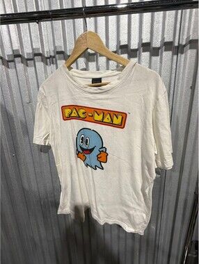 Pac-Man L XL Graphic T-Shirt with Blue Ghost